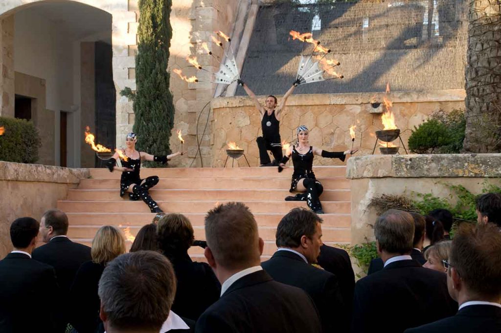 firedancer-outdoorshow-slider-1